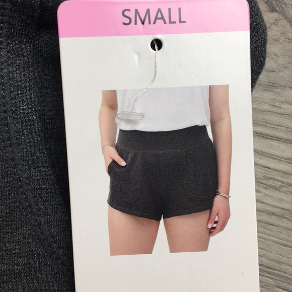 🎄 5/$30 Active life athletic shorts size medium - Picture 5 of 8